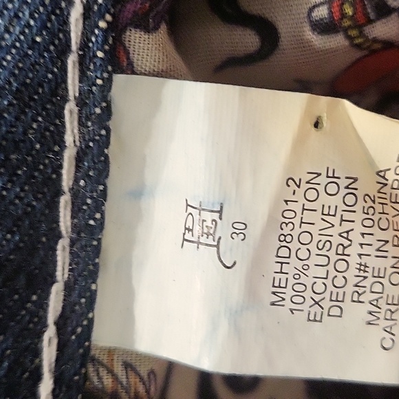 ED HARDY AUTHENTIC Embroidery Skull Painted Logo Jeans Size 30 - Picture 9 of 10